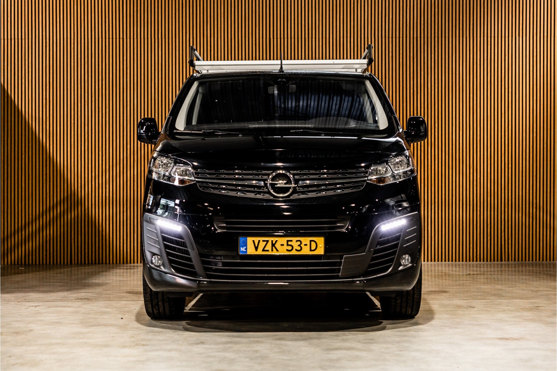 Opel Vivaro 2.0 BlueHDi L3 DC | Dubbel cabine | Automaat | 6, Auto's, Stof, Gebruikt, 4 cilinders, Zwart