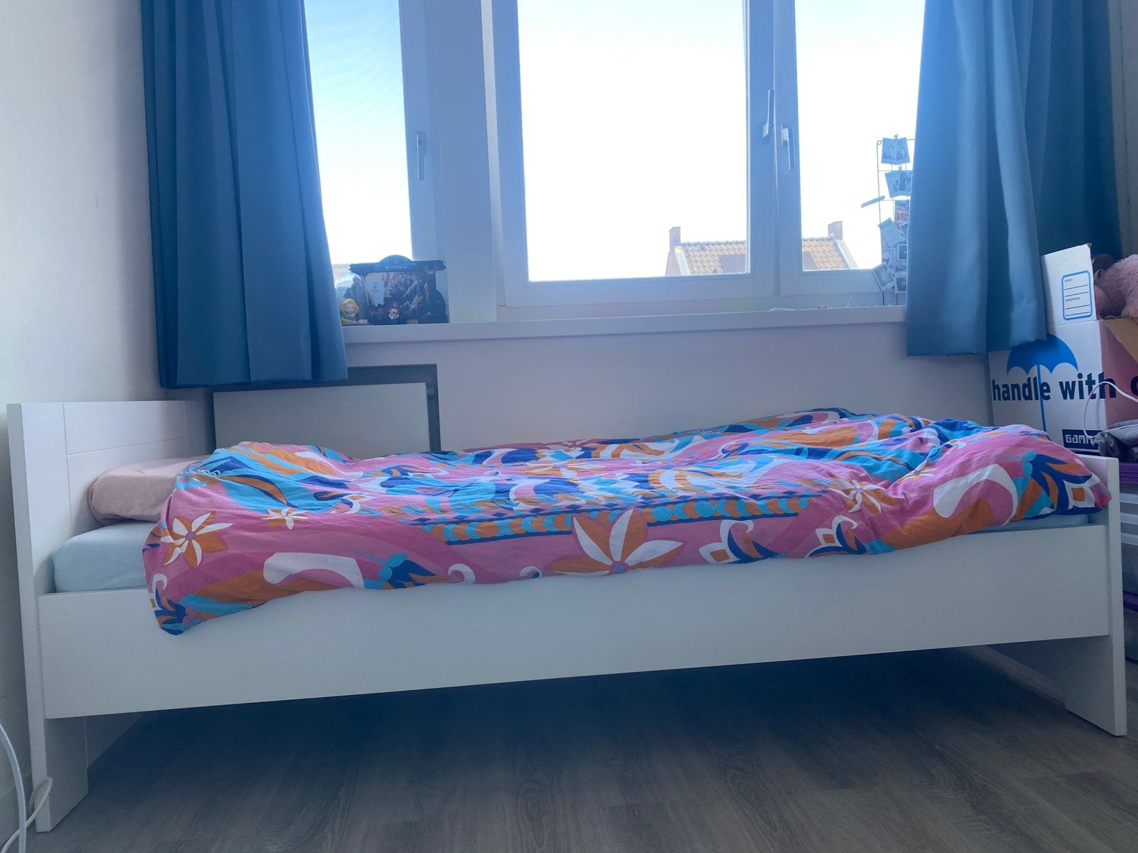 Wit eenpersoonsbed met lattenbodem 90x200, Huis en Inrichting, Ophalen, 90 cm, Eenpersoons, Wit
