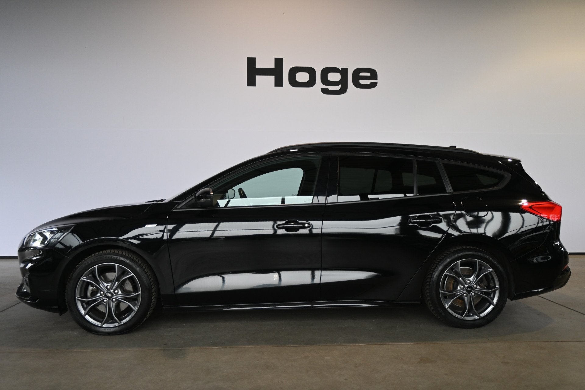 Ford FOCUS Wagon 1.0 EcoBoost ST Line Business Clima Navigat, Stof, Met garantie (alle), Zwart, Origineel Nederlands