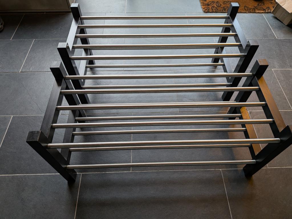 2x IKEA TJUSIG schoenenrek, zwart, gebruikt, 79x32x37cm, Huis en Inrichting, Ophalen, Gebruikt