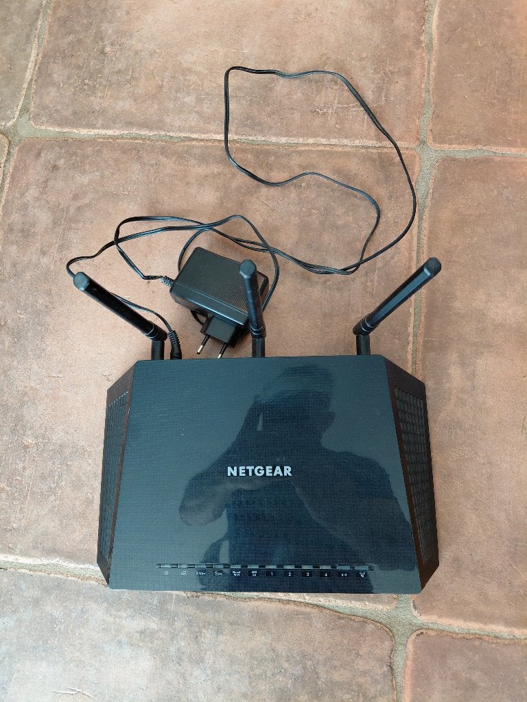 router, Computers en Software, Routers en Modems, Ophalen of Verzenden, Gebruikt