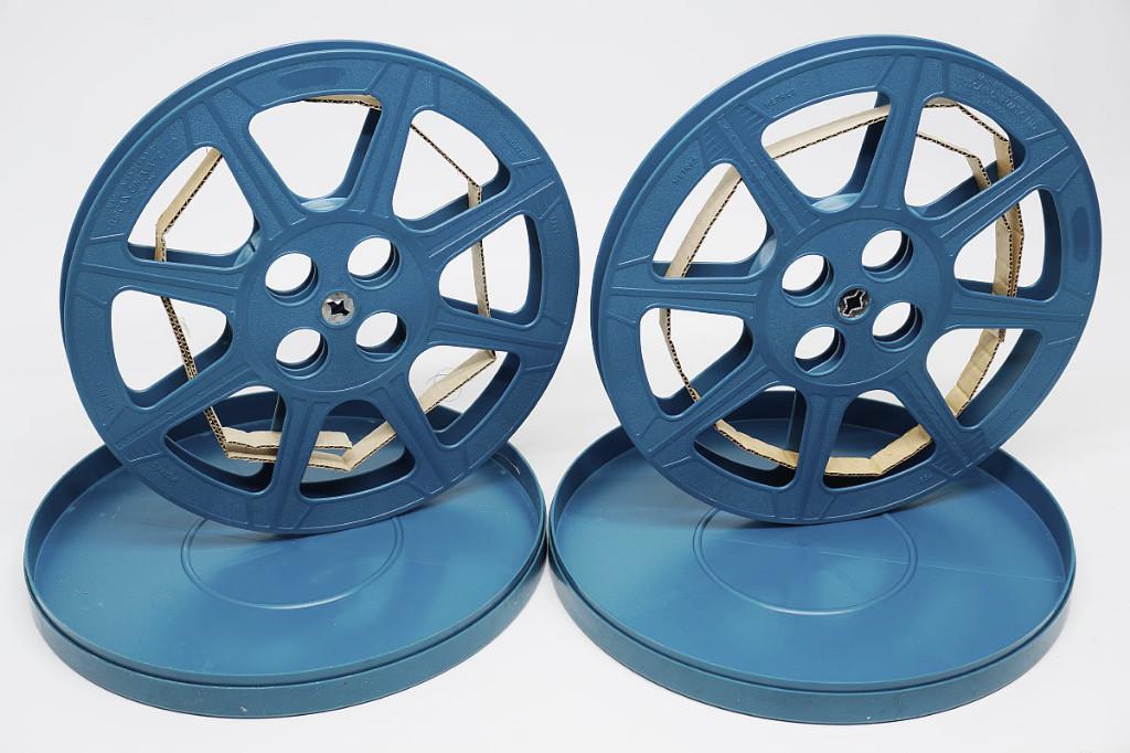 2x Tuscan 16mm film reel 1200 feet (365 meters) good &useful, Ophalen of Verzenden, 16mm film