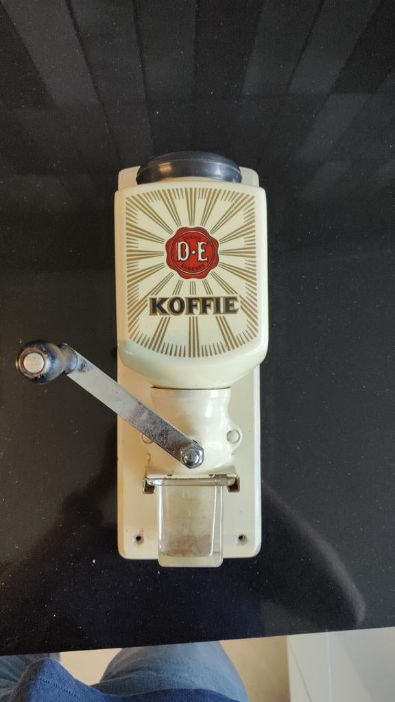 Mooie Douwe Egberts Retro Koffiemolen - Werkt Perfect!, Antiek en Kunst, Antiek | Keukenbenodigdheden, Ophalen