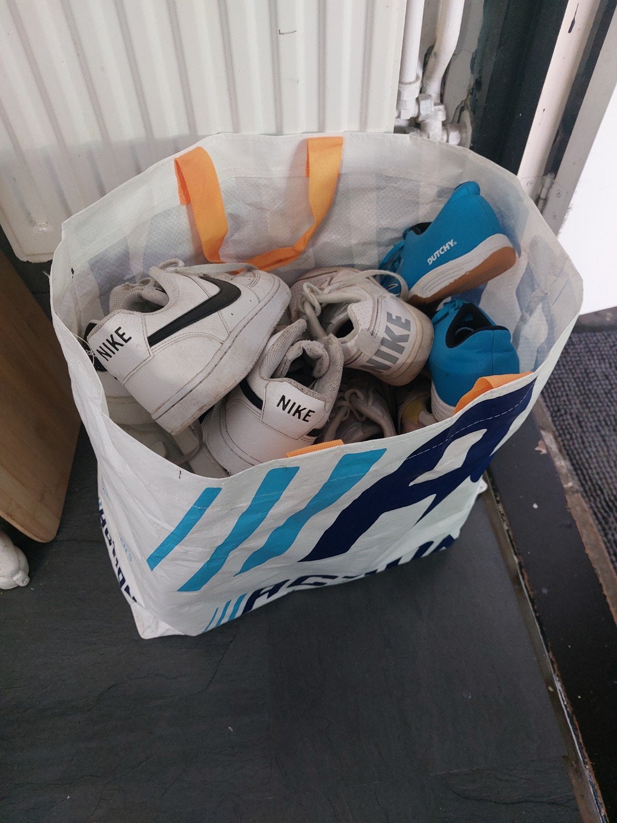 Partij kinderschoenen, Nike en Dutchy, diverse maten, Ophalen, Nike, Dutchy, Jongetje of Meisje, Gebruikt