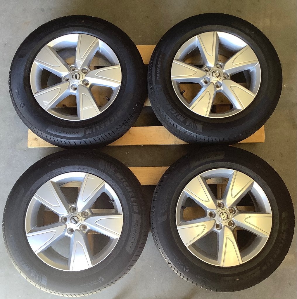 Velgen 17 inch Volvo XC40 nieuwe velgen en banden, Auto-onderdelen, Banden en Velgen, Ophalen, Velg(en), Nieuw, 17 inch