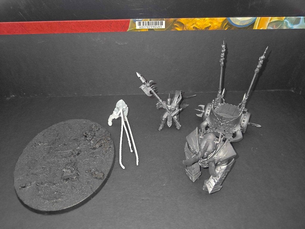 Warhammer - Slaves to Darkness -Chaos Chariot - Gorebeast, Met verf, Gebruikt, Figuurtje(s), Warhammer