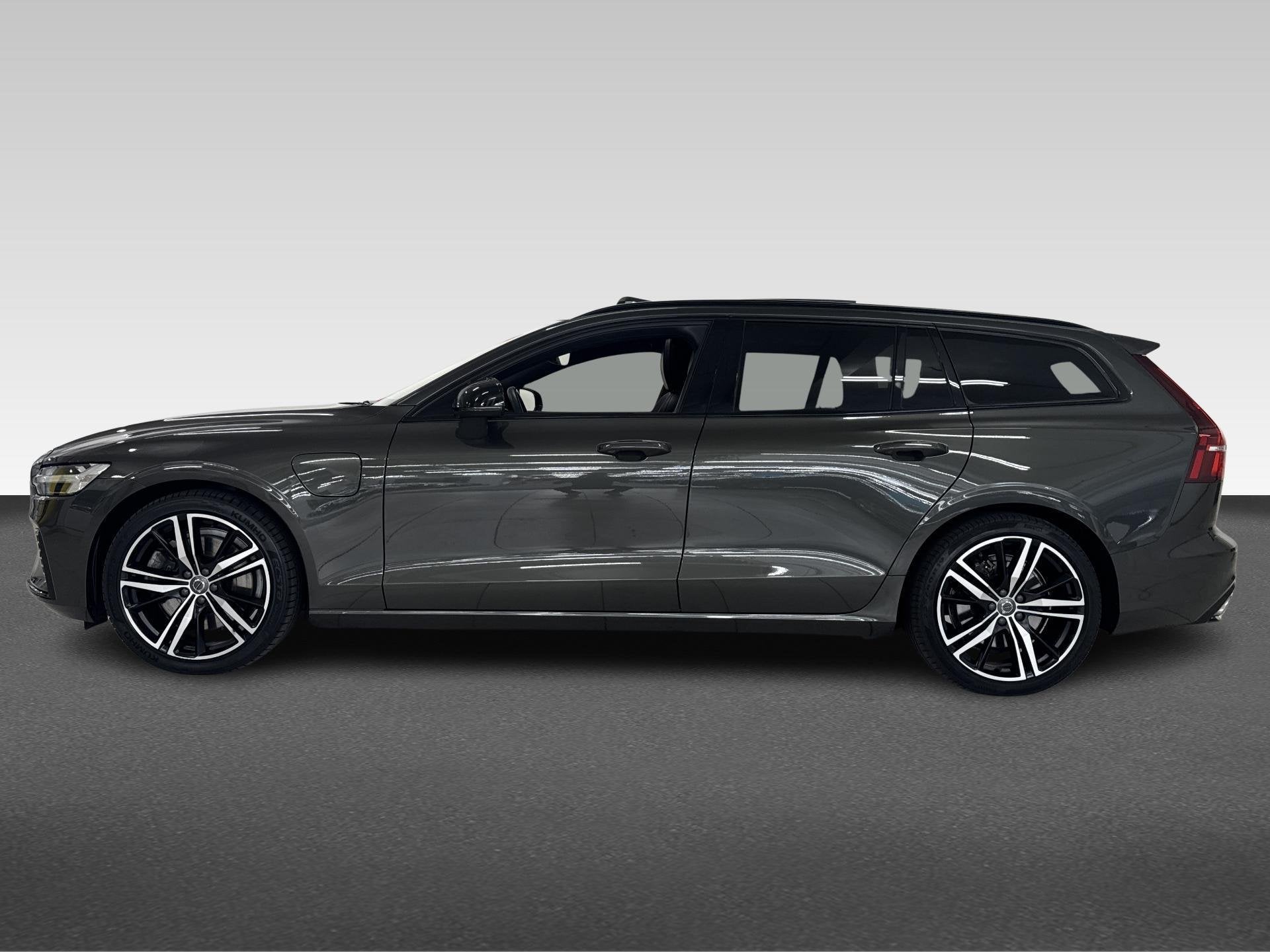 Volvo V60 2.0 T6 Plug-in hybrid AWD Plus Bright, Automaat, Gebruikt, Euro 6, 4 cilinders
