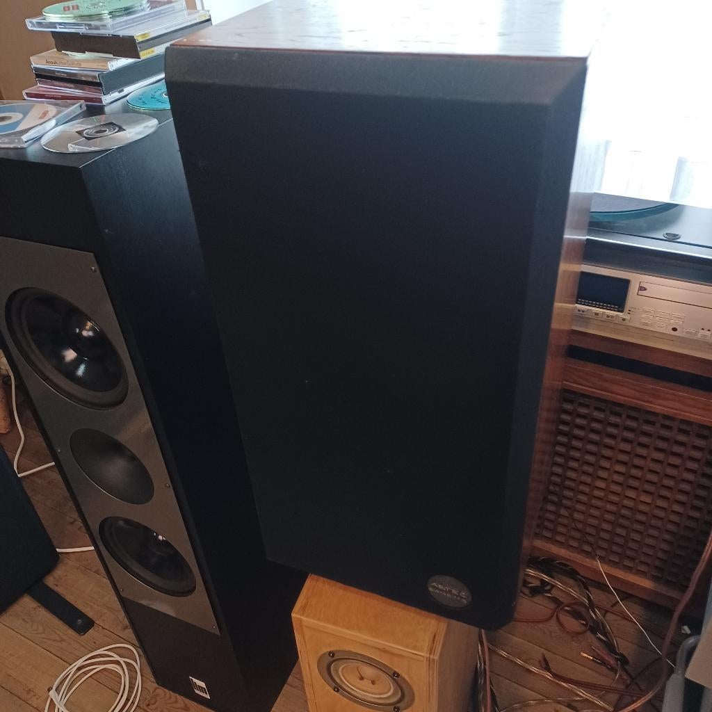 Vintage Altec Lansing model three luidsprekers notenfineer, Overige merken, Gebruikt, Ophalen of Verzenden, 60 tot 120 watt