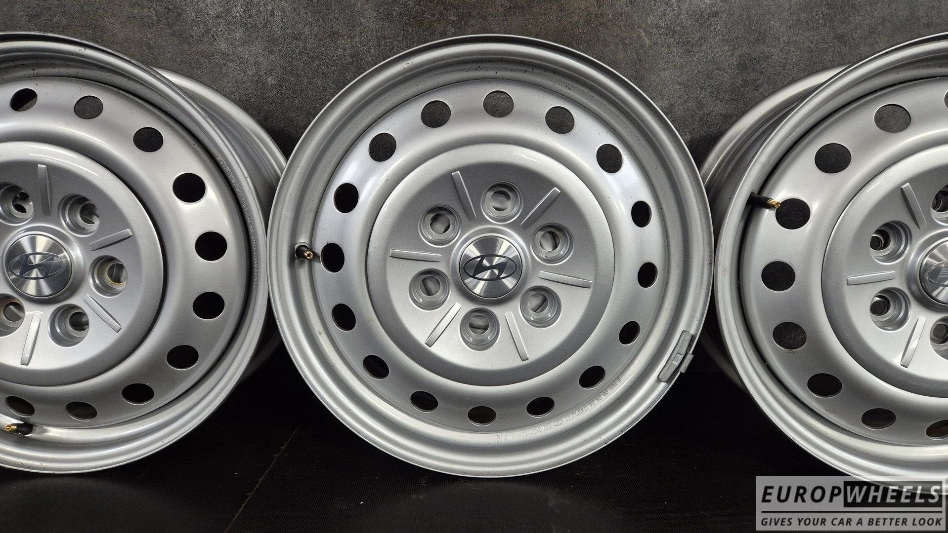 17 inch Hyundai Staria velgen 6x139.7, Gebruikt, -, -, Banden en Velgen