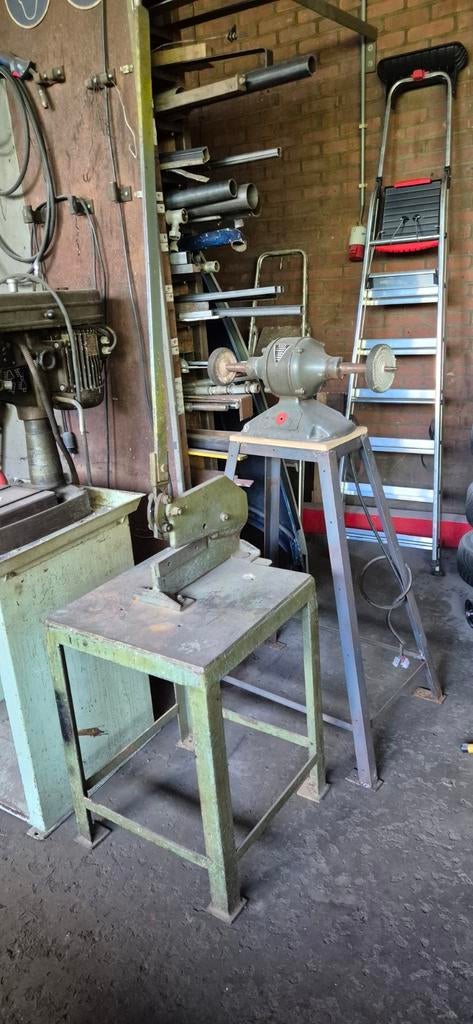 Robuuste Werkplaatsuitrusting: Slijpmachine & Metaalschaar, Ophalen, Gebruikt