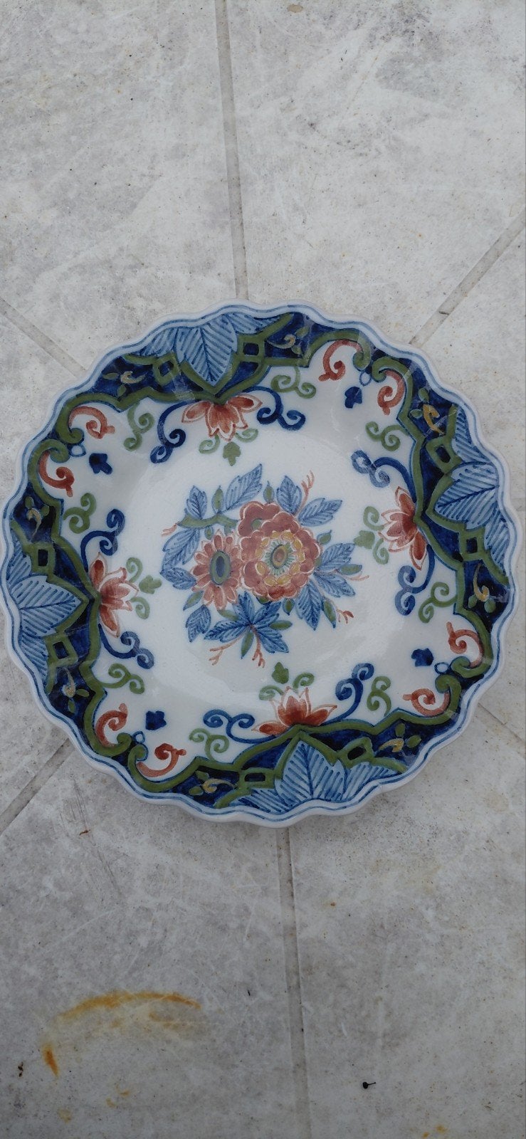 Makkum Aardewerk Wandbord - Handgeschilderd Bloemenpatroon, Ophalen of Verzenden
