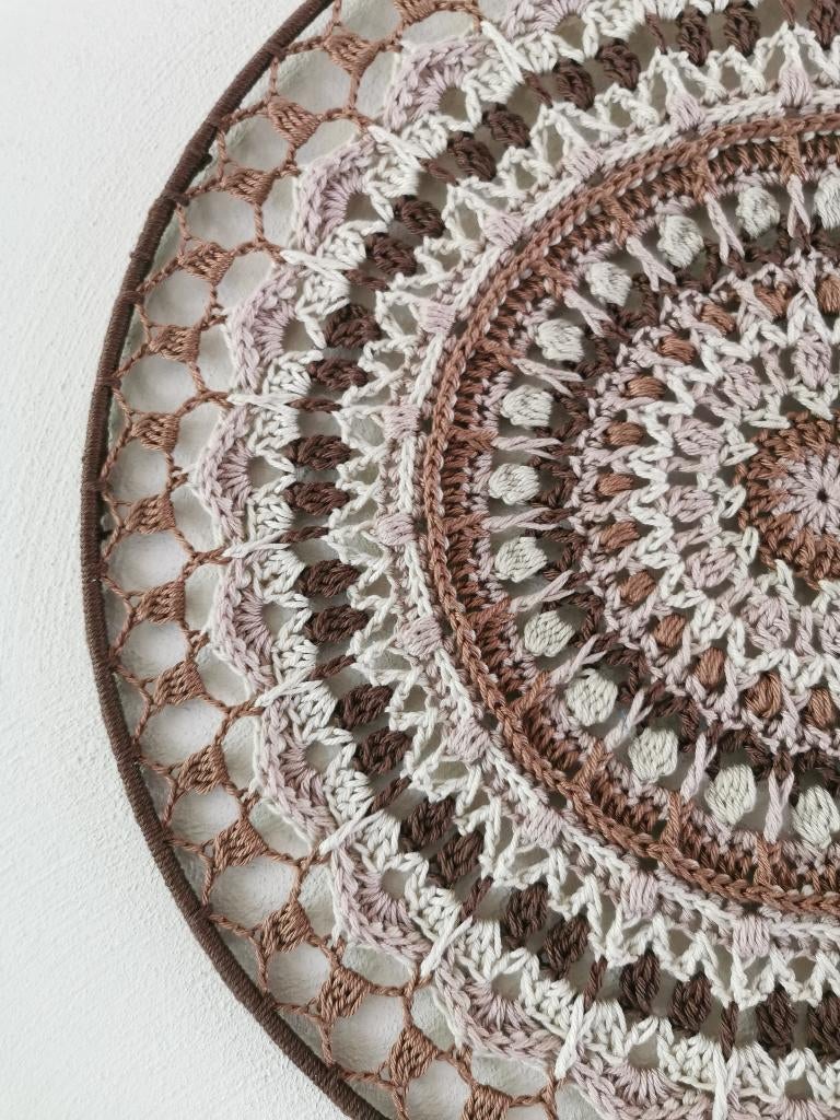 Mandala, Briljant Brown, 40 cm raamhanger/muurhanger, Wandhanger, Textiel, Nieuw, Ophalen of Verzenden