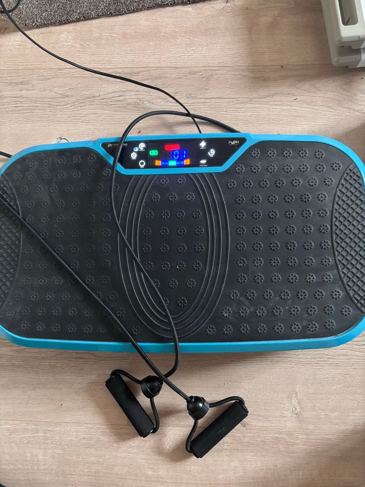 Sport-Tronic Tril/Vibratieplaat met weerstandsbanden, Sport en Fitness, Ophalen, Zo goed als nieuw, Armen, Overige typen
