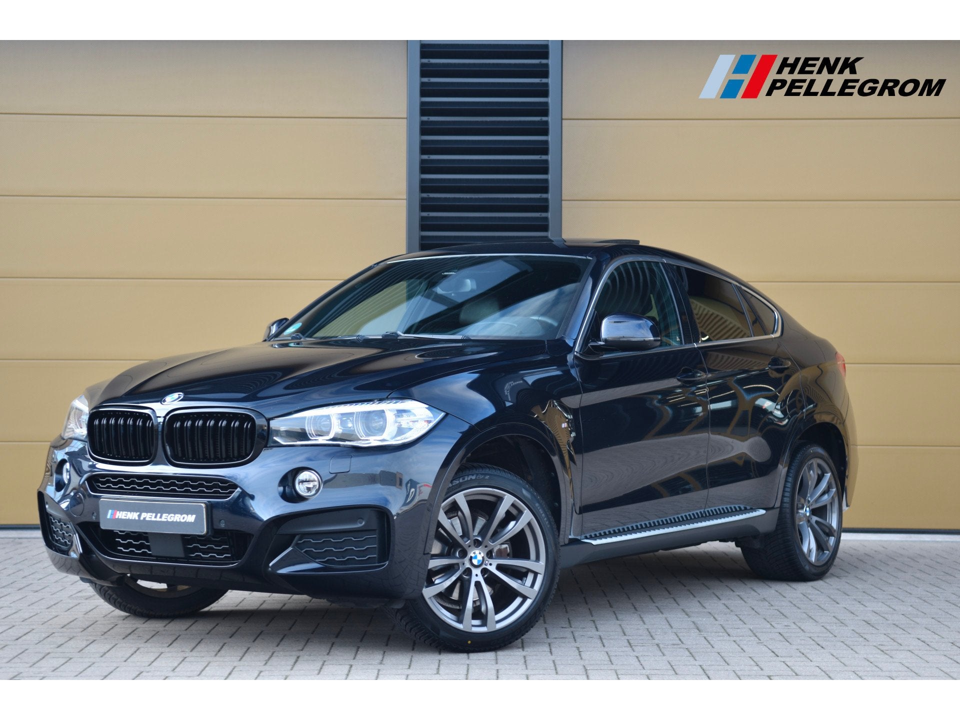 BMW X6 xDrive30d High Executive * M-Sportpakket * Trekhaak *, Auto's, Adaptive Cruise Control, Gebruikt, 2993 cc, 4 stoelen