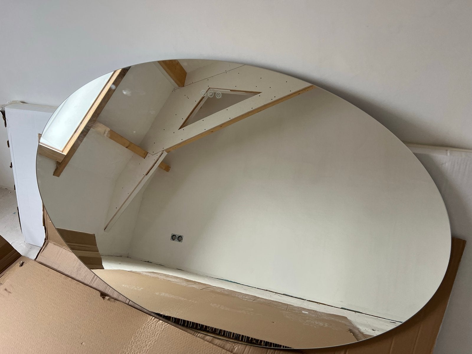 Ovale spiegel met LED verlichting, Ophalen, 100 tot 150 cm, Nieuw, 75 tot 100 cm