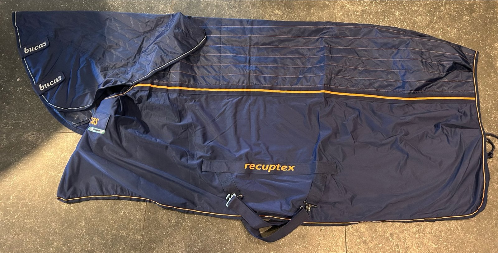 Bucas recuptex paardendeken met hals, Gebruikt, Ophalen of Verzenden, Pony (P), Staldeken