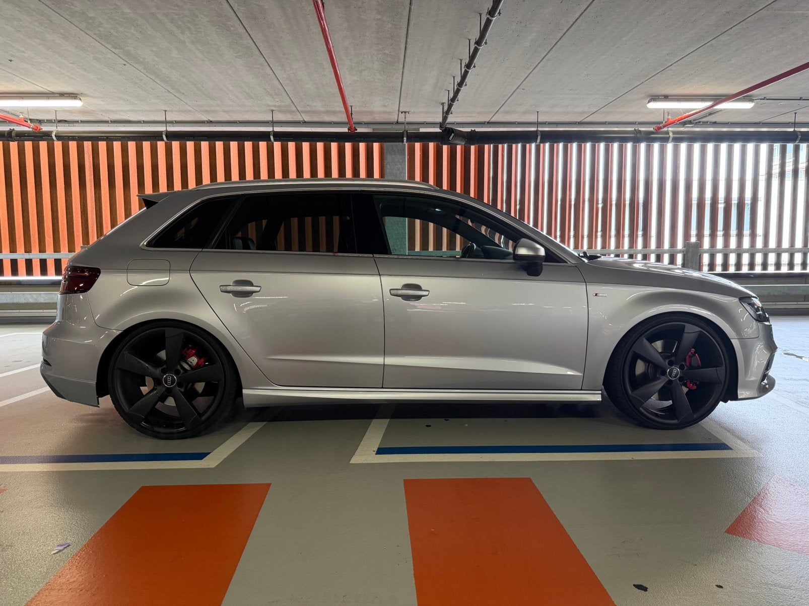 Audi A3 1.6 TDI 116pk S Tronic 2017 Grijs, Auto's, Audi, 4 cilinders, Leder en Stof, Diesel, Particulier