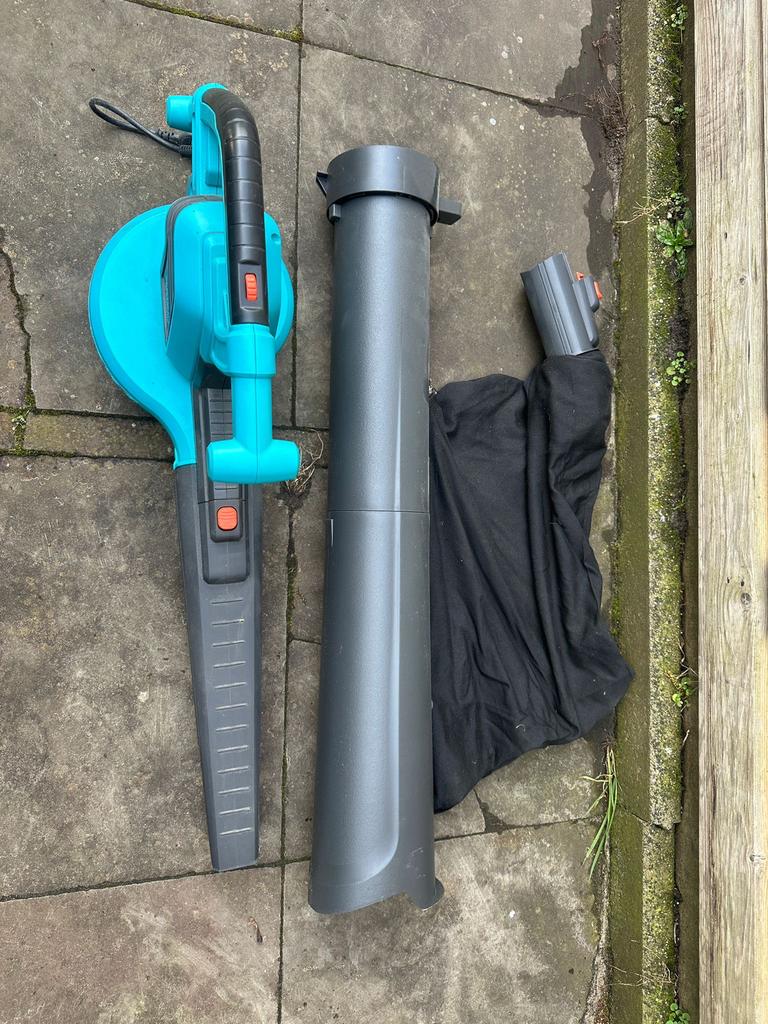 Gardena bladblazer/bladzuiger - Zo goed als nieuw, Tuin en Terras, Bladblazers, Ophalen, Handgedragen, Zo goed als nieuw, Met opvangzak