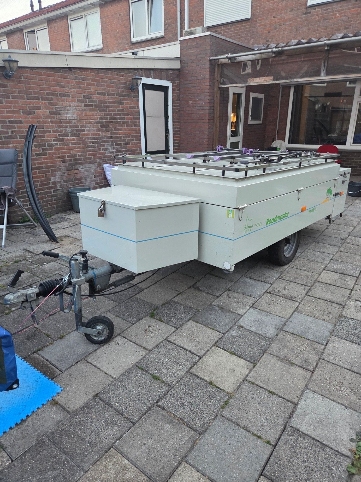 Roadmaster Vouwwagen 8-persoons., Ophalen, Beige, Meer dan 6, Aanwezig