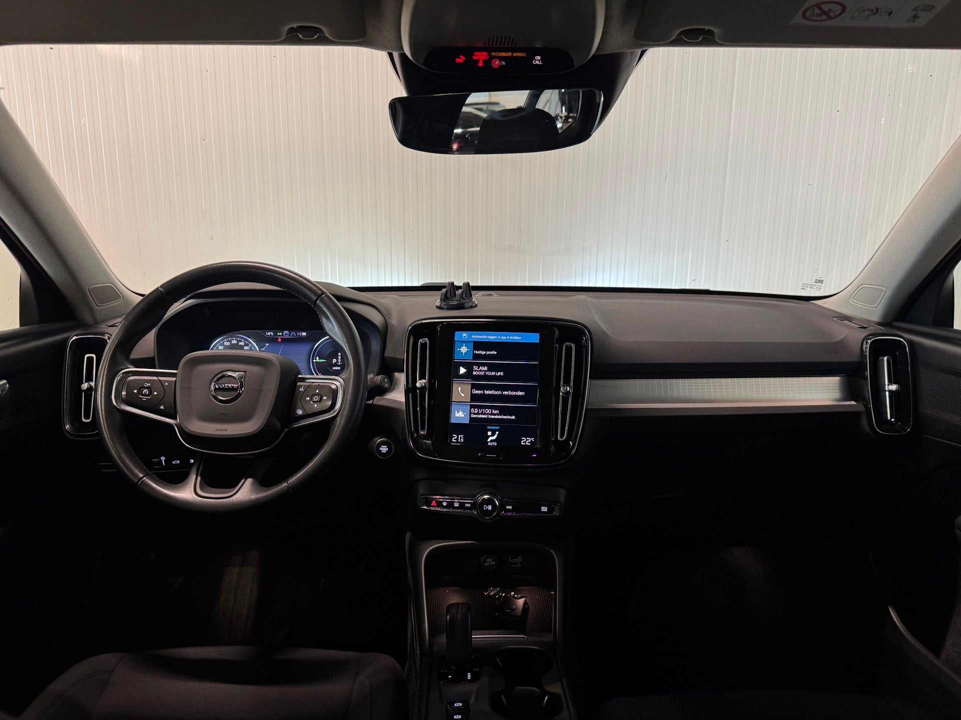 Volvo XC40 1.5 T5 Recharge Business Pro | LED | ACC | CAMERA, Auto's, Dealer onderhouden, Zwart, Plug-in hybride, Bedrijf