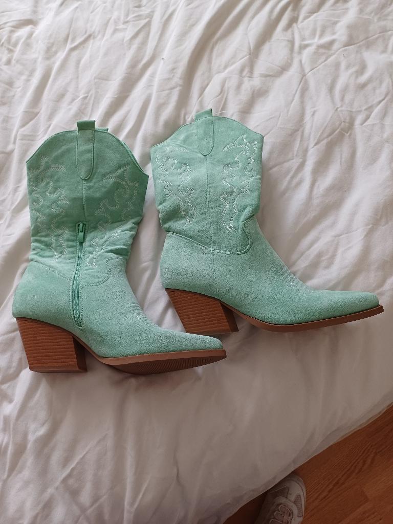 Mintgroene western laarzen, Ophalen, Lage of Enkellaarzen, Nieuw, Onbekend