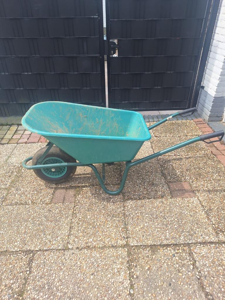 Stevige Kruiwagen met Kunststof Bak (Groen), Ophalen of Verzenden, Gebruikt