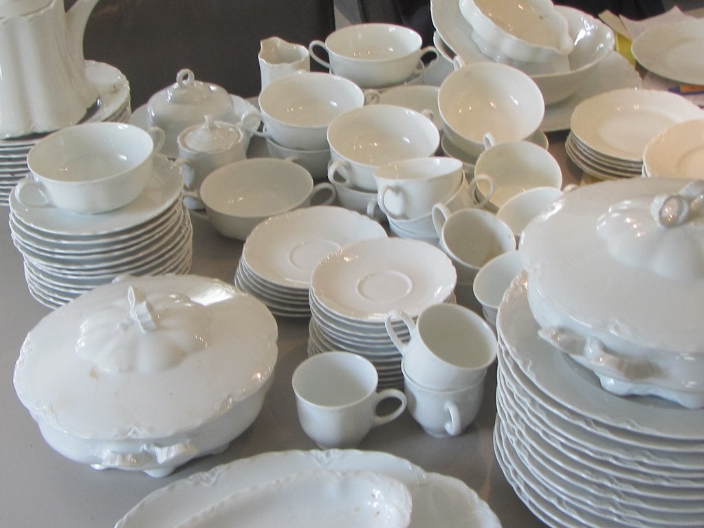 Hutschenreuther Racine All White, servies  oud 74 plus stuks, Ophalen