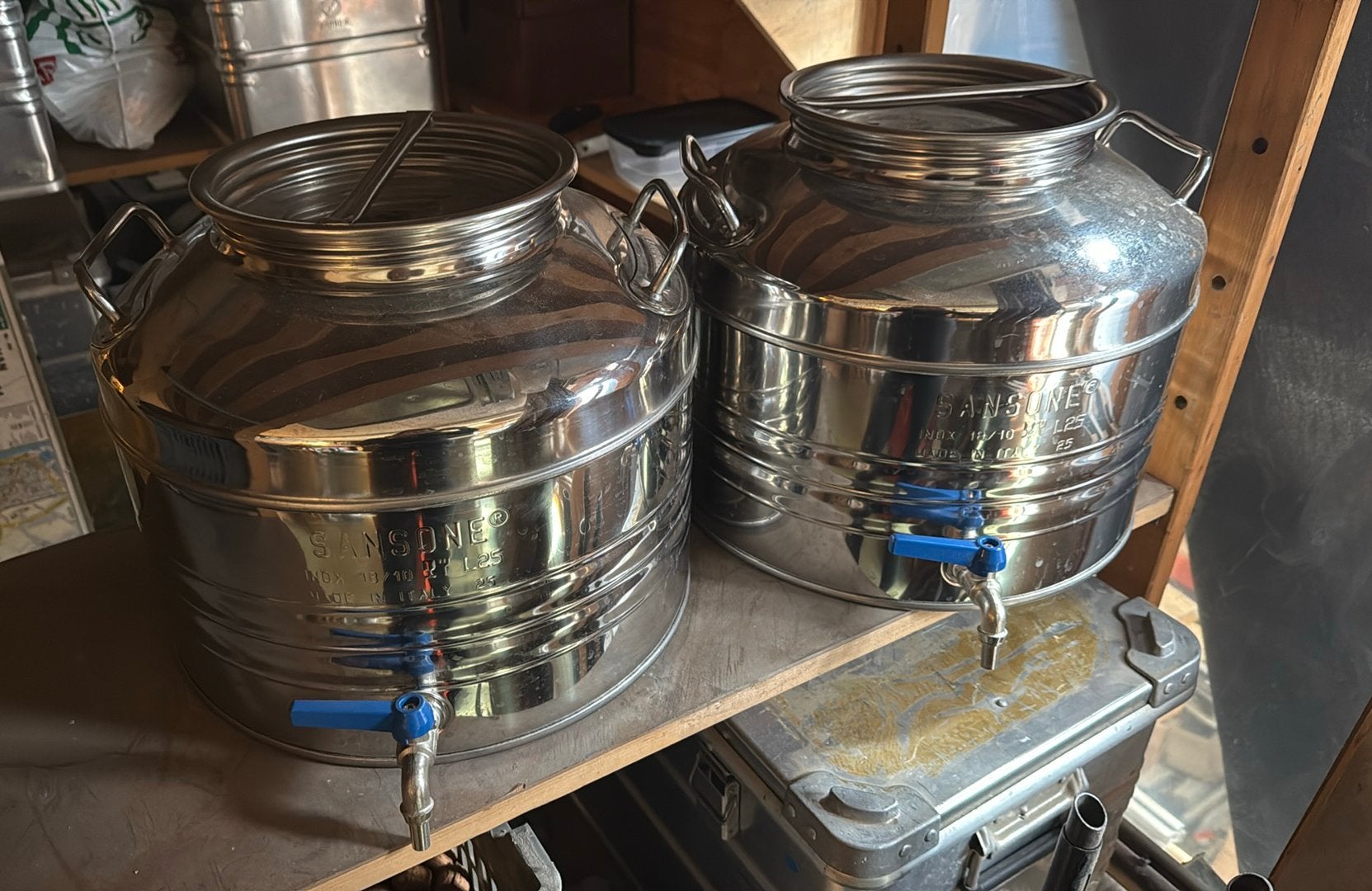 2x sansone 25L RVS vat voor water/olijfolie/honing etc, Ophalen, Overige typen, Metaal, Overige merken