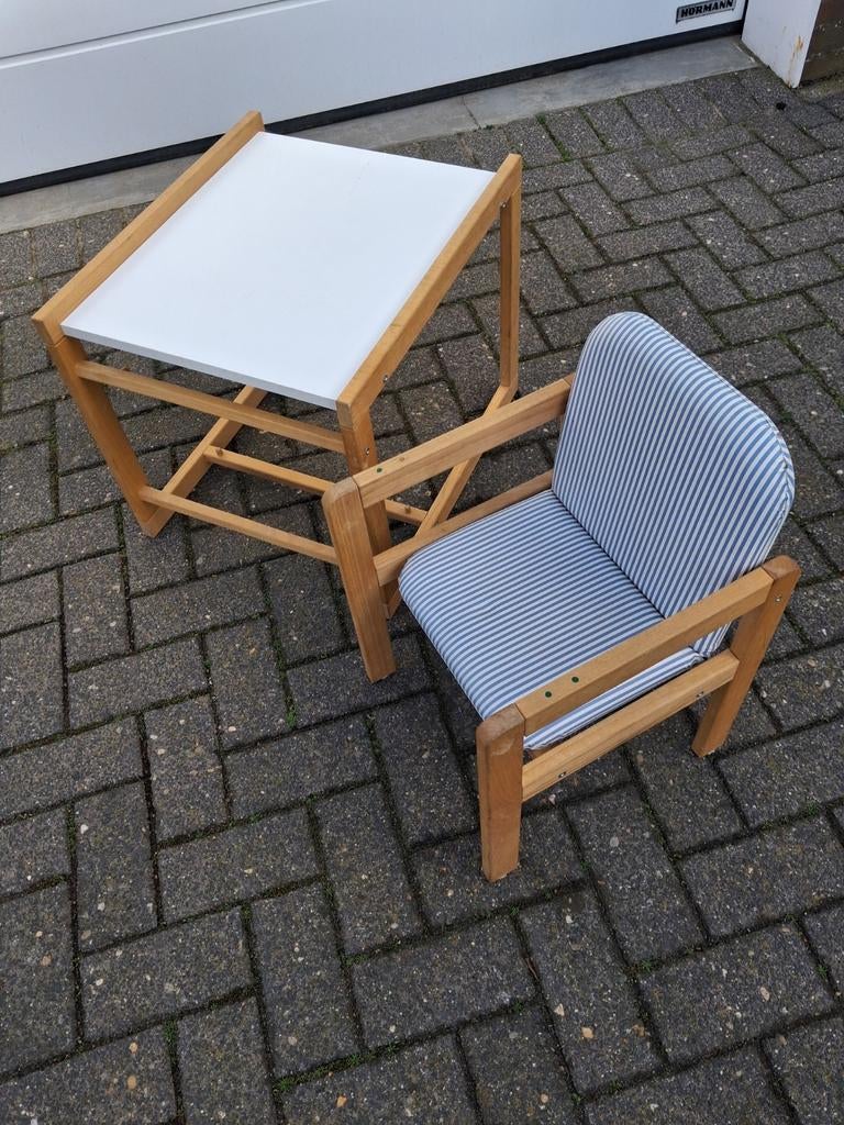 Houten kinder tafeltje met gestreepte bekleding, Ophalen, Gebruikt, Overige typen