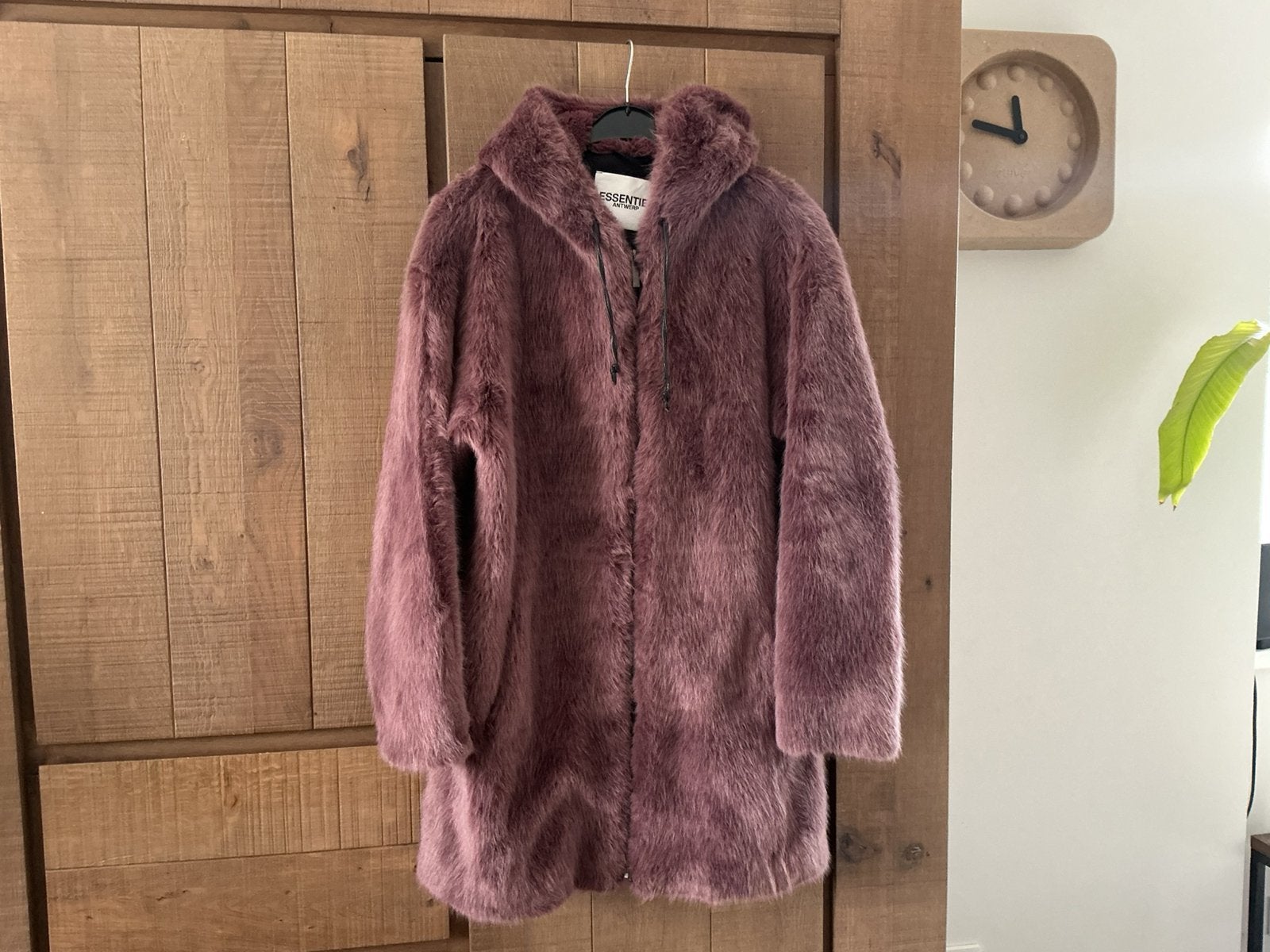 Essentiel fake fur bontjas, Verzenden, Zo goed als nieuw, Maat 36 (S), Overige kleuren