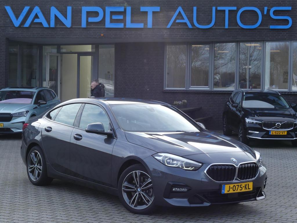 BMW 2-serie Gran Coupé 218iA 140PK High Executive Edition /, Auto's, BMW, Metallic lak, Gebruikt, 1350 kg, Leder en Stof