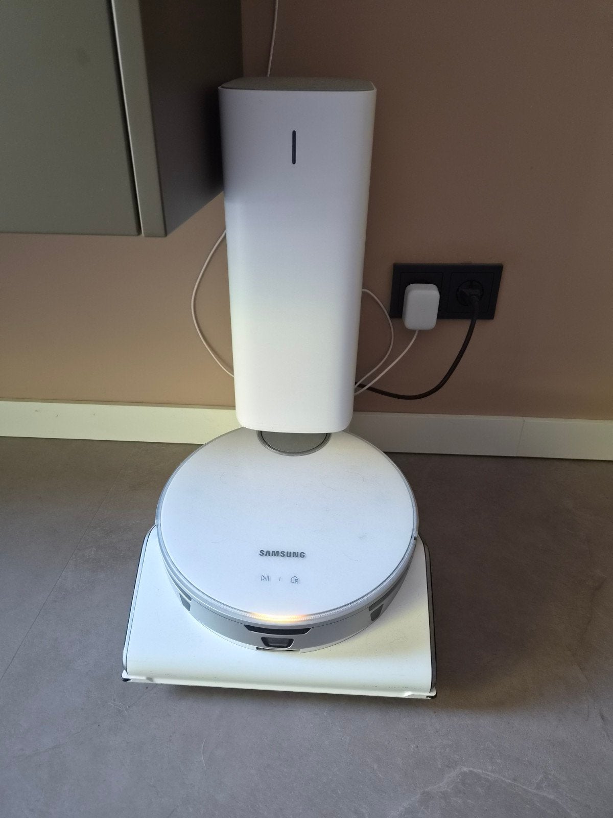 Samsung Jet Bot AI+ Robotstofzuiger met Leegstation, Ophalen, Gebruikt, Robotstofzuiger, Reservoir