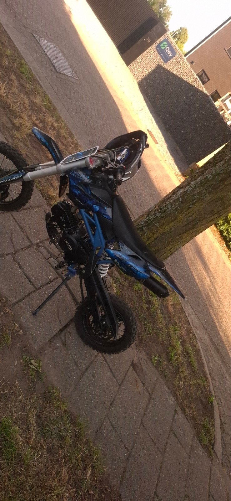 Nitro Motors Pitbike 125cc - Zo goed als nieuw, Fietsen en Brommers, Ophalen, Zo goed als nieuw