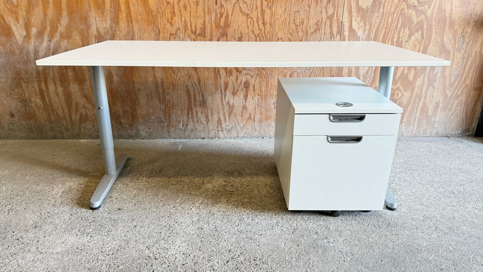 IKEA Werktafel met afsluitbaar ladeblok 160x80 cm, Ophalen, Opbergruimte, Gebruikt, Spaanplaat of MDF