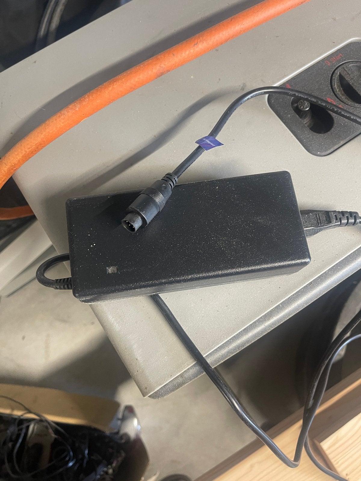 Sparta Emotion E-bike Oplader 5-pins, Gebruikt