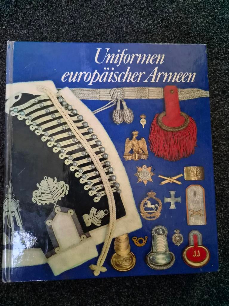 Uniformen Europaische Armeen, Ophalen of Verzenden, Landmacht, Duitsland, Boek of Tijdschrift