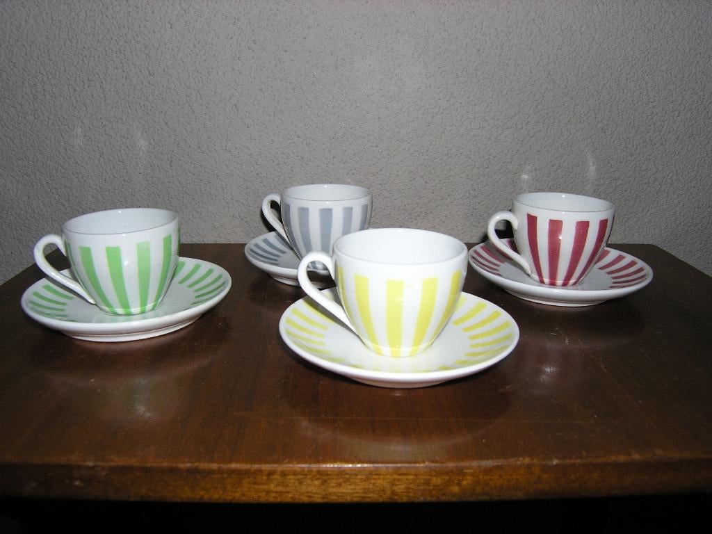 4 Vintage Tognana Italy espresso kop/schotels met streepjes, Huis en Inrichting, Keuken | Servies, Gebruikt, Ophalen of Verzenden