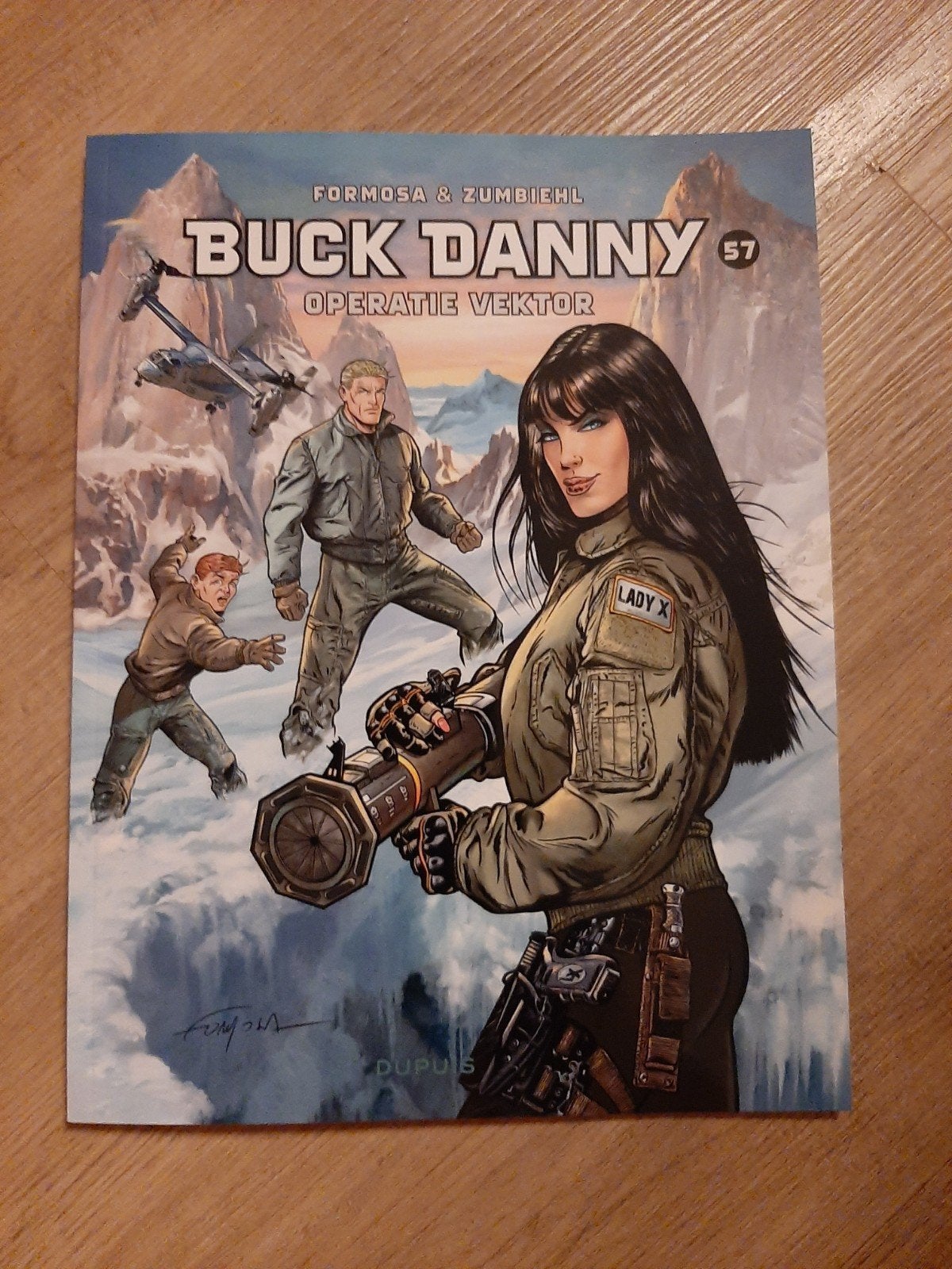 Buck Danny 57: Operatie Vektor - Formosa & Zumbiehl, Eén stripboek, Ophalen of Verzenden, Zo goed als nieuw, Formosa & Zumbiehl