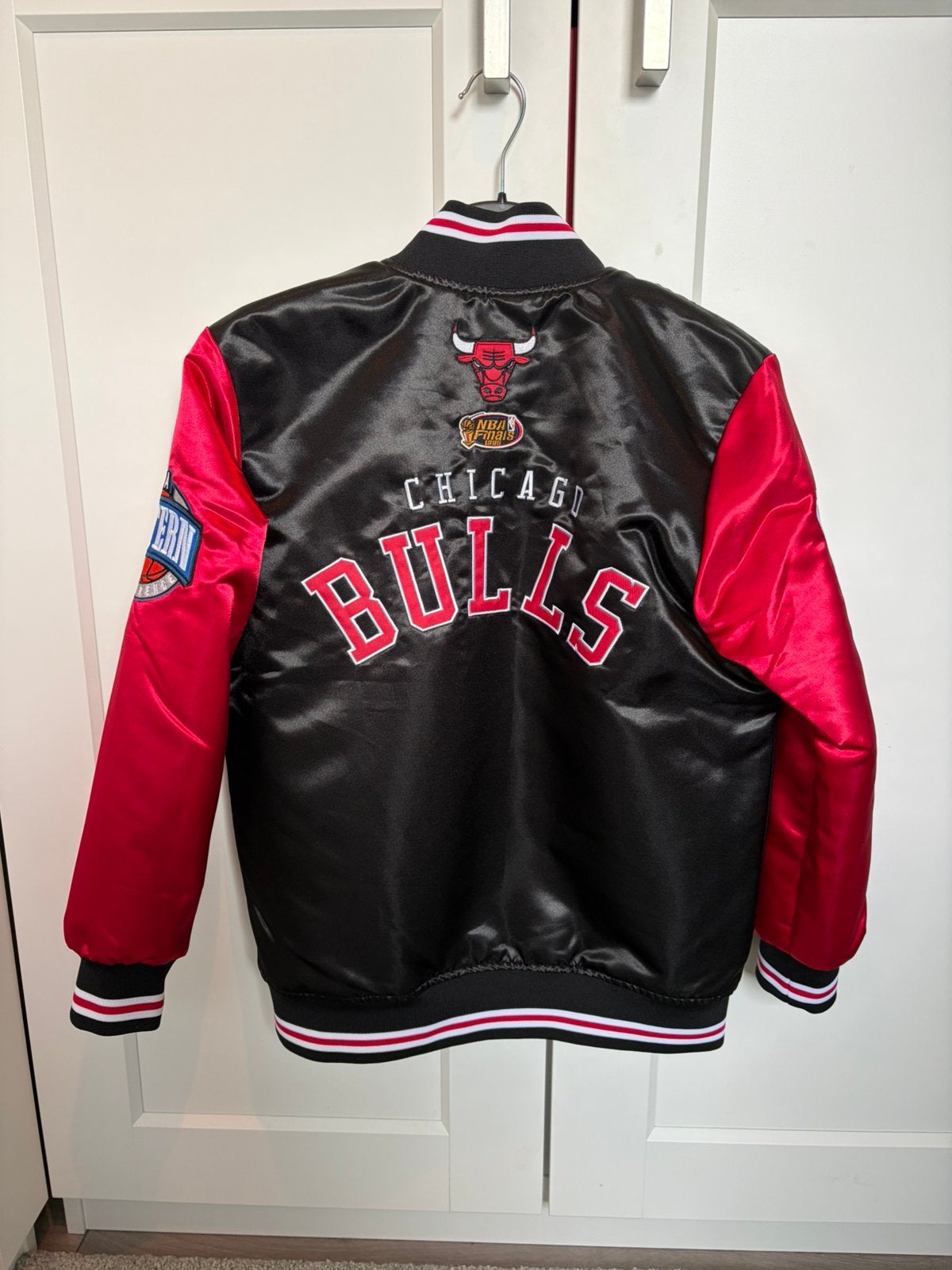 Mitchell & Ness Chicago Bulls jas, Ophalen of Verzenden, Nieuw, Jongen of Meisje