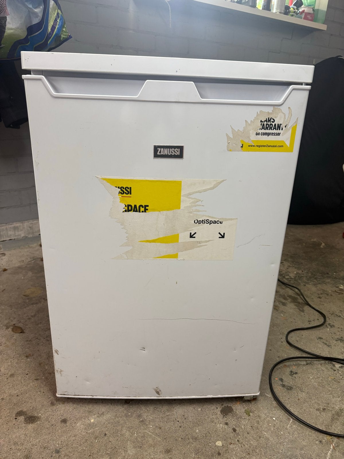 Zanussi Koelkast - Compact en Efficiënt, 75 tot 100 liter, 45 tot 60 cm, Ophalen, 85 tot 120 cm