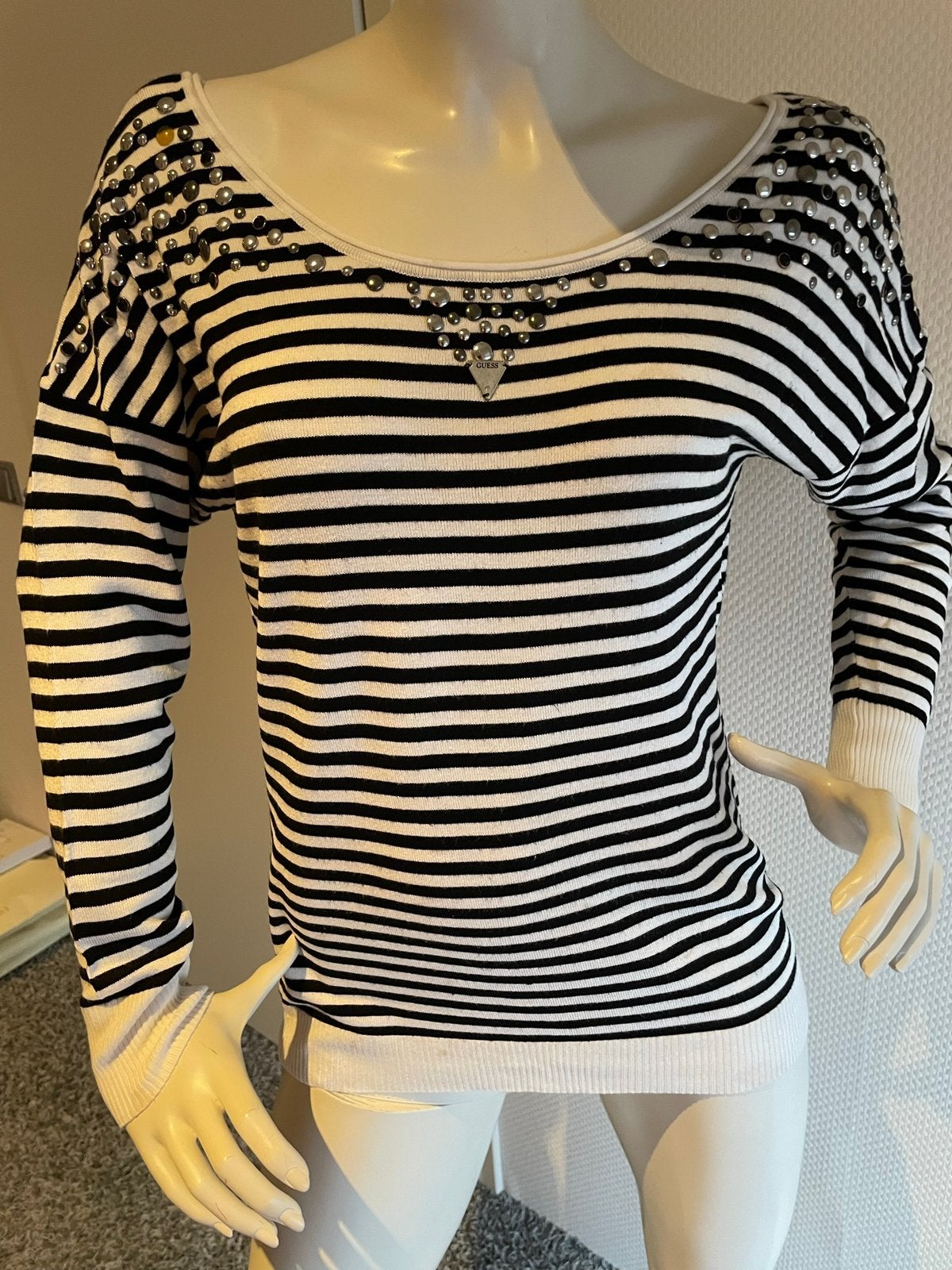 Guess trui met steentjes maat s, ., Zwart, Ophalen of Verzenden, Zo goed als nieuw