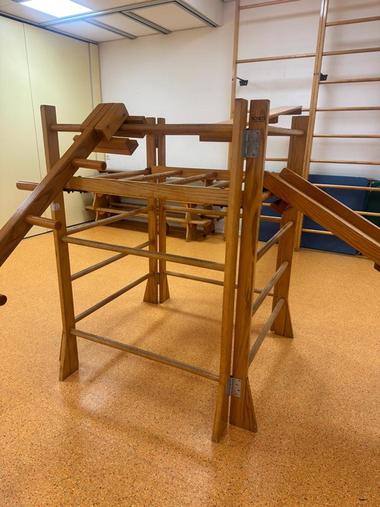 Houten klimtoestel met glijbaan, looppplank en loopladder, Kinderen en Baby's, Ophalen, Gebruikt, Glijbaan