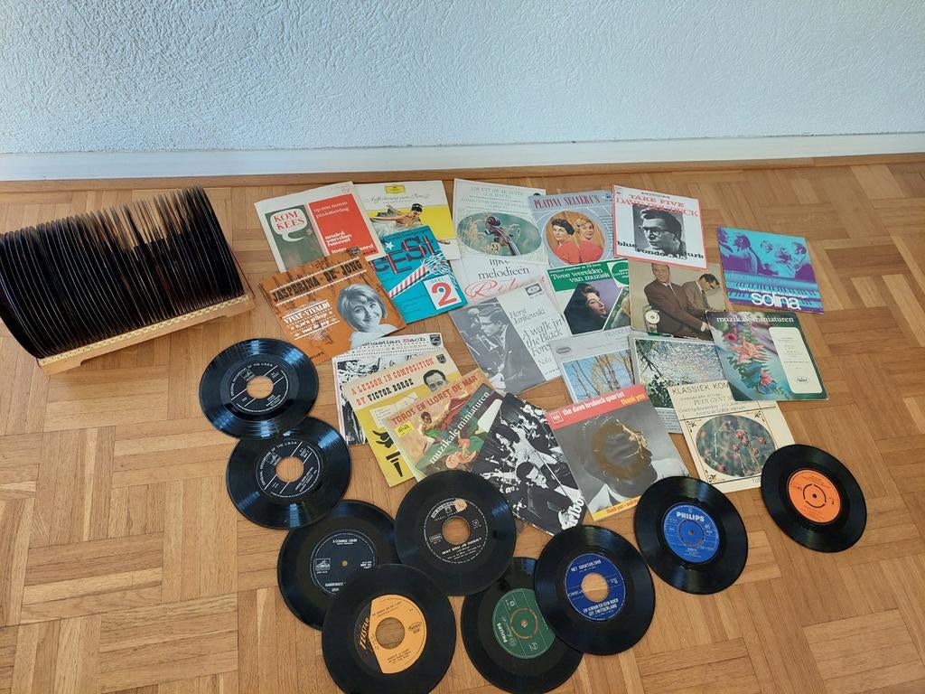 45 toeren plaatjes/singles uit de jaren '50, beginjaren '60, Ophalen of Verzenden, Gebruikt