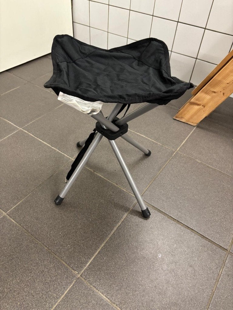 opvouwbaar krukje 2 stuks, Ophalen, Zo goed als nieuw, Campingstoel