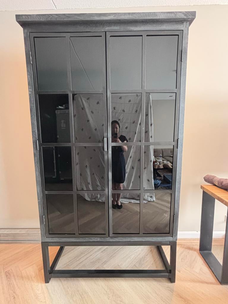 Zwarte eikenhouten vitrinekast met gerookt glas, Ophalen, Hotel chic, 100 tot 150 cm, 200 cm of meer