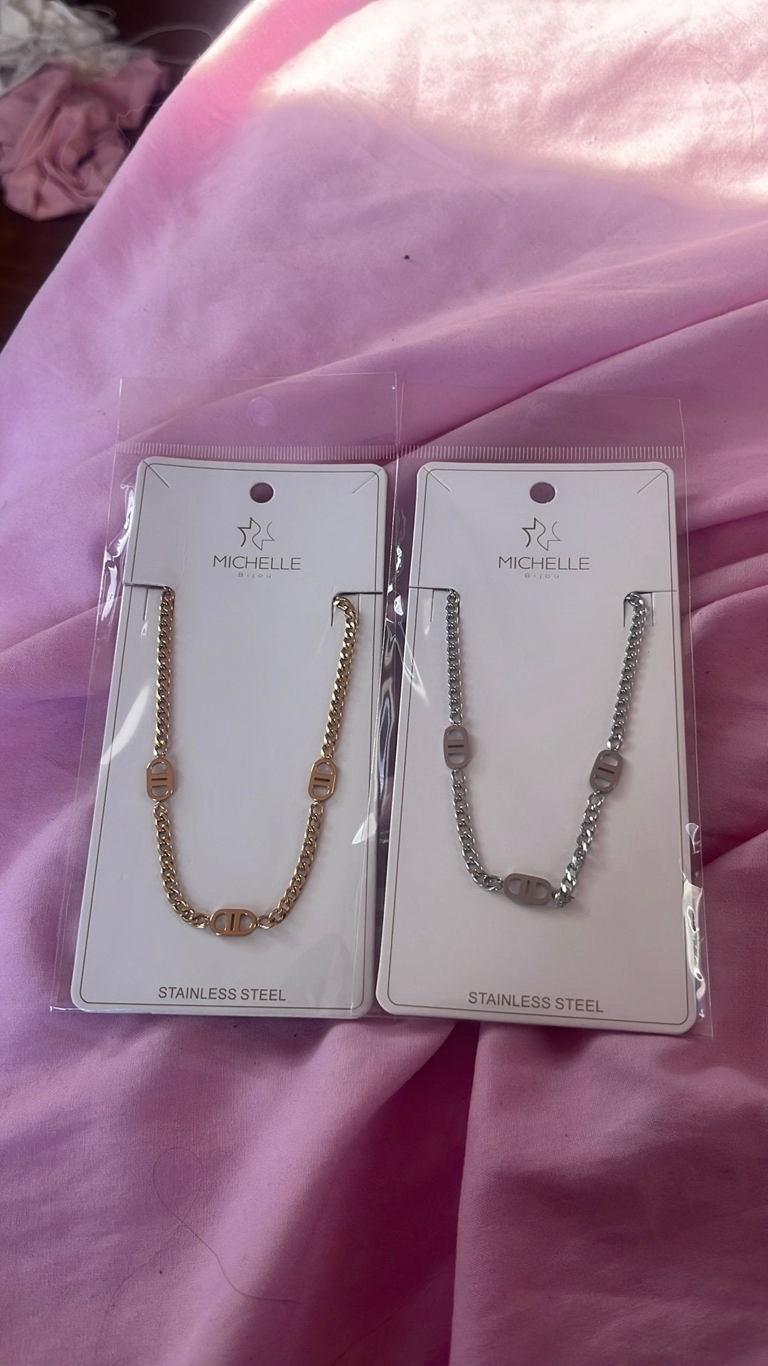 Dior ketting beschikbaar in het silver en goud!, Motoren, Ophalen of Verzenden