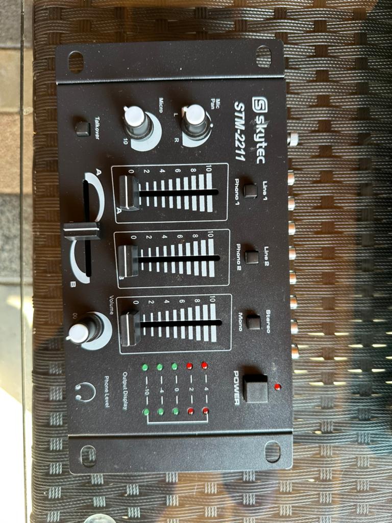 1x Skytec (Vonyx) STM-2211B, Ophalen of Verzenden, Zo goed als nieuw