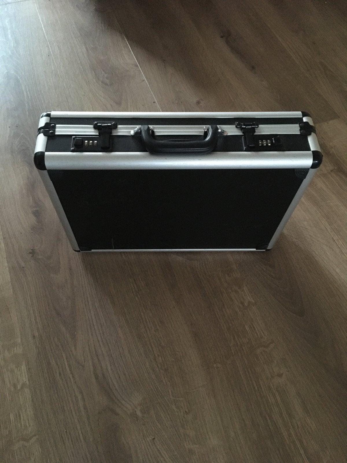Attache koffer, Ophalen, Gebruikt, 50 tot 60 cm, Slot