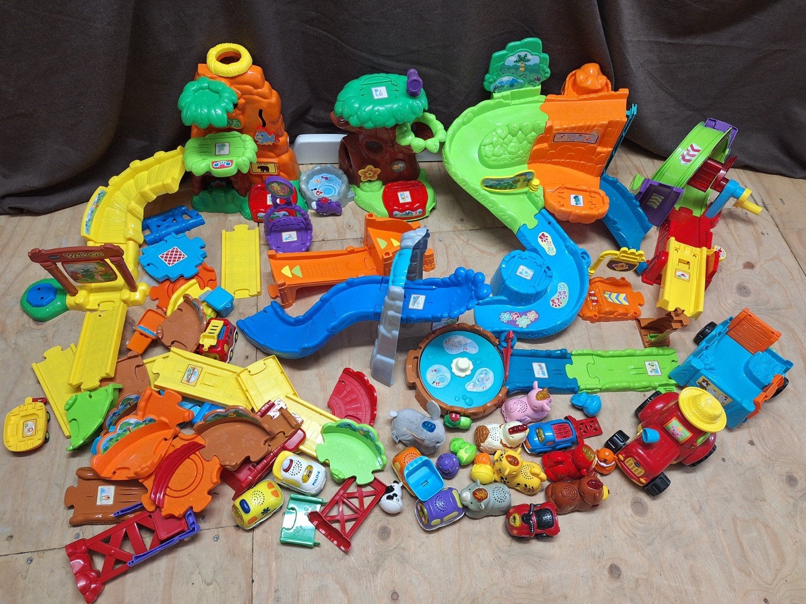 Grote VTech Toet Toet Auto's en Zoef Zoef Dieren Speelset, Kinderen en Baby's, Ophalen, Gebruikt
