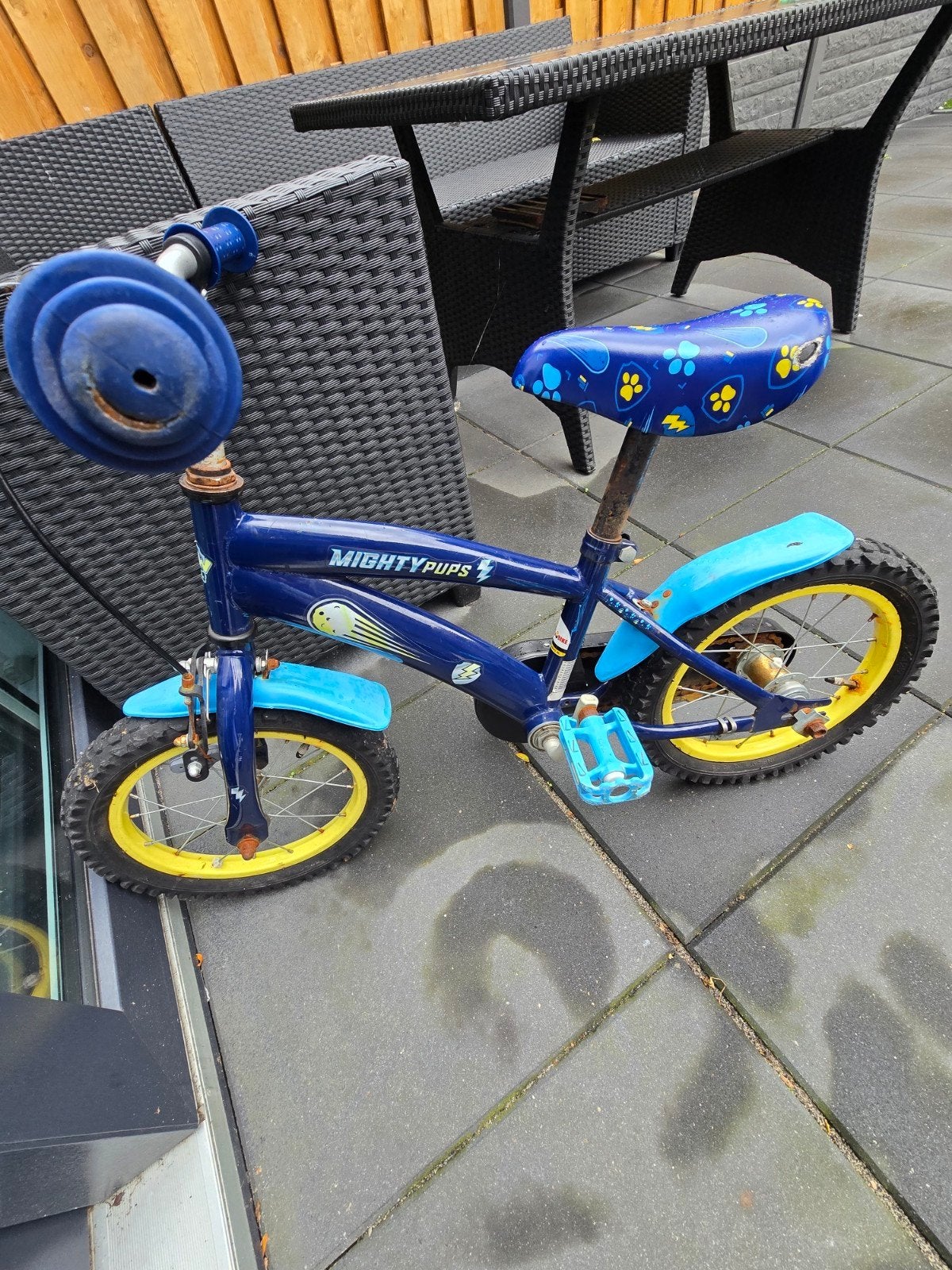 Mighty Pups kinderfiets 14 inch met zijwielen, Ophalen, Gebruikt, Terugtraprem, Minder dan 16 inch